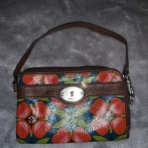 Fossil Wristlet Key-Per Vintage Mod Floral Print